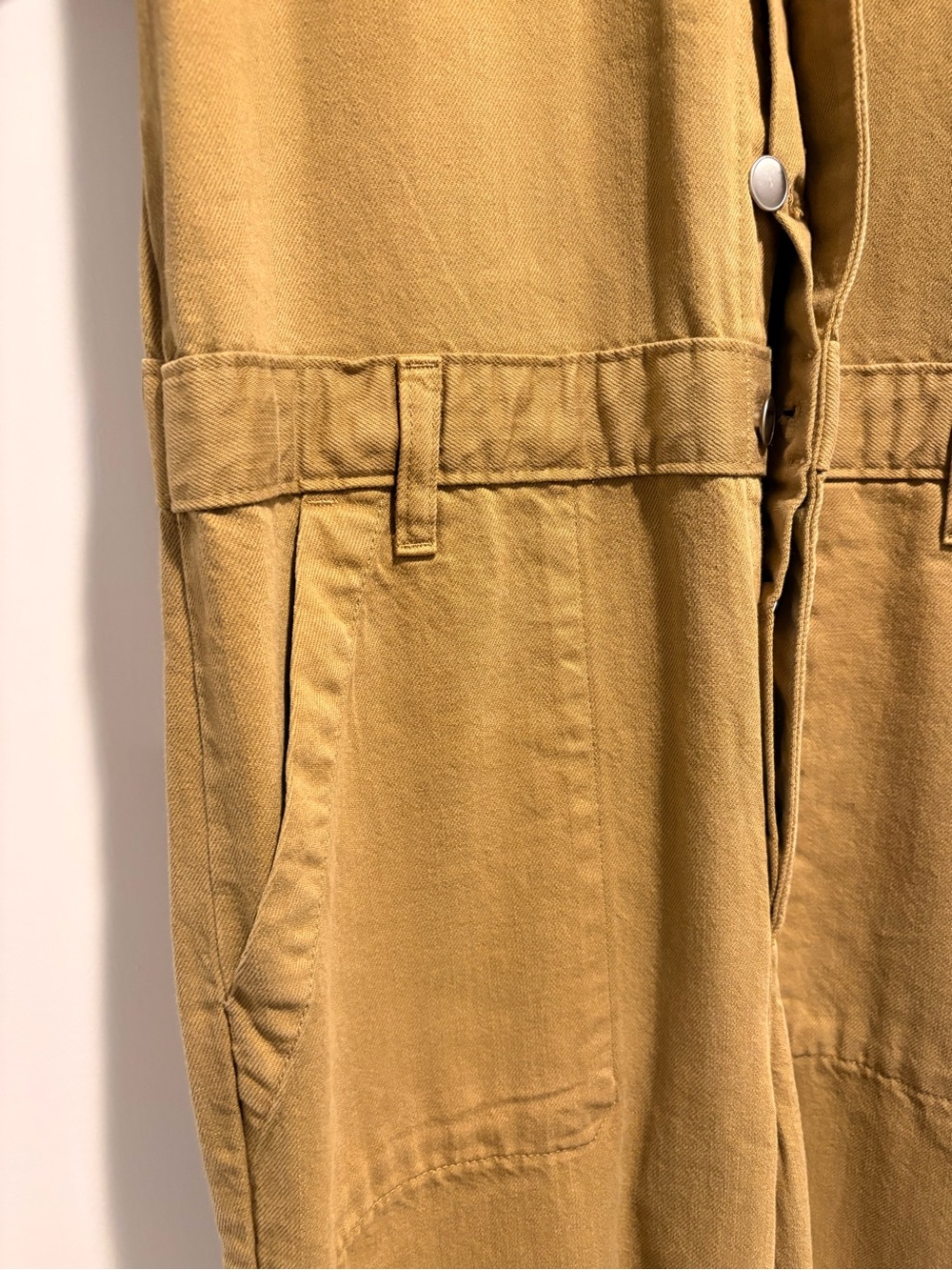 EVERLANE The Supersoft Jean Coverall in Spring Fennel NWOT - Picture 5 of 5